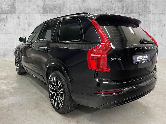 Volvo XC90 6 of 16