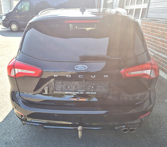 Ford Focus 9 of 19