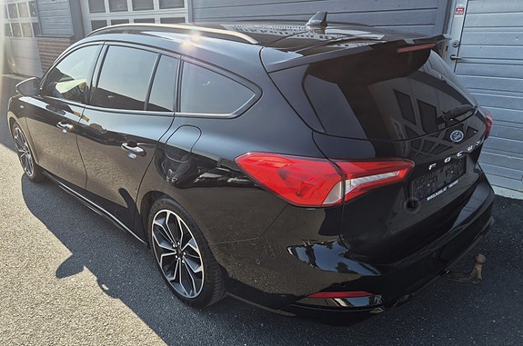 Ford Focus 8 of 19