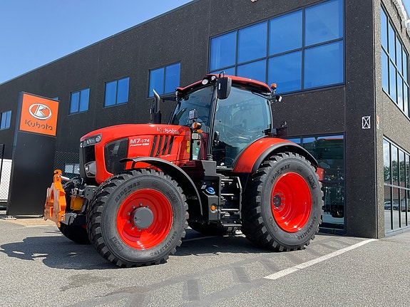 Kubota M7-174 Premium KVT 5 of 28