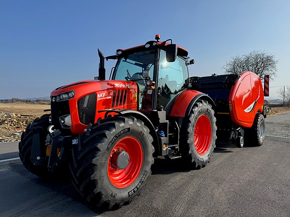 Kubota M7-174 Premium KVT 3 of 28