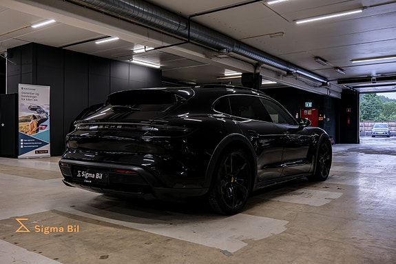 Porsche Taycan 4 13 of 30