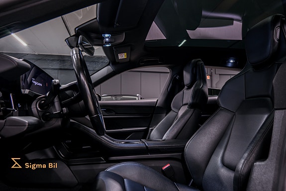 Porsche Taycan 4 16 of 30