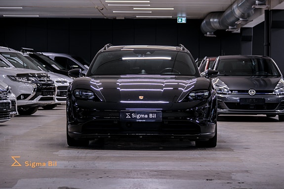 Porsche Taycan 4 3 of 30