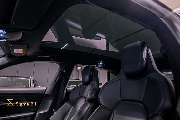 Porsche Taycan 4 15 of 30