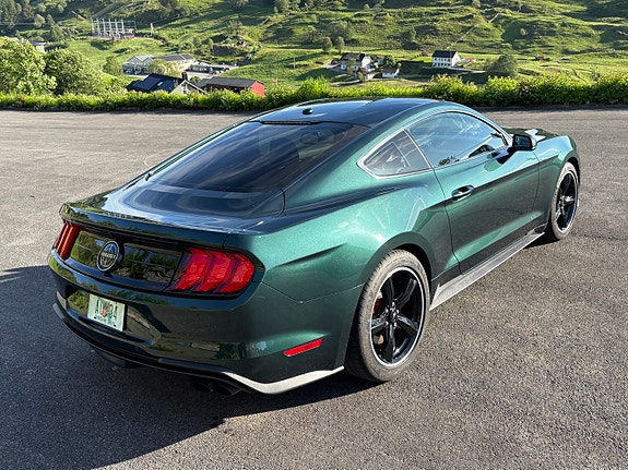 Ford Mustang 5 of 30