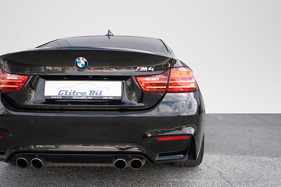 BMW M4 16 of 30