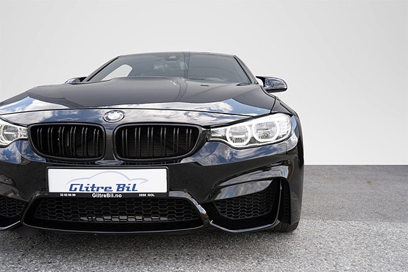 BMW M4 6 of 30