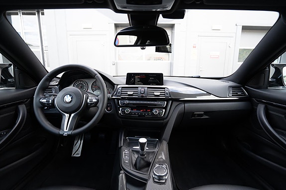 BMW M4 23 of 30