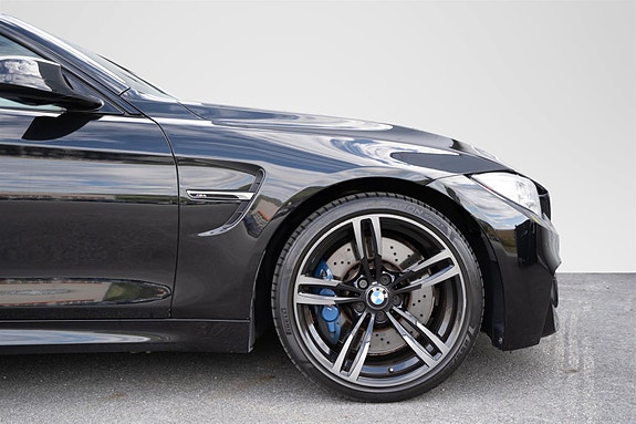 BMW M4 14 of 30