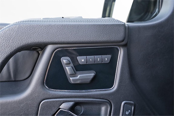 Mercedes-Benz G63 15 of 30