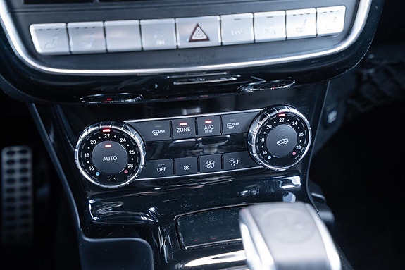 Mercedes-Benz G63 27 of 30