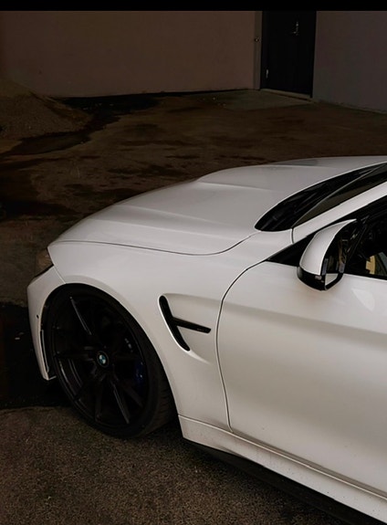 BMW M4 11 of 16