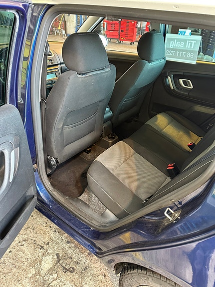 Skoda Fabia 9 of 29
