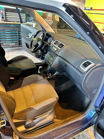 Skoda Fabia 10 of 29