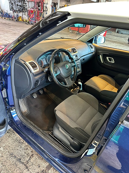 Skoda Fabia 8 of 29