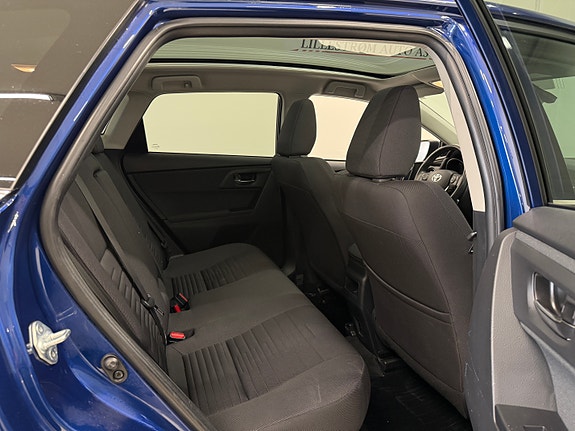 Toyota Auris 20 of 20