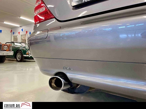 Mercedes-Benz SLK230 26 of 30