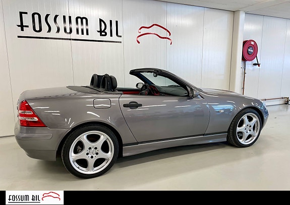 Mercedes-Benz SLK230 8 of 30