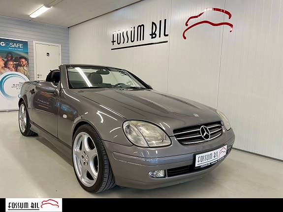 Mercedes-Benz SLK230 4 of 30