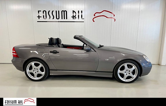 Mercedes-Benz SLK230 7 of 30