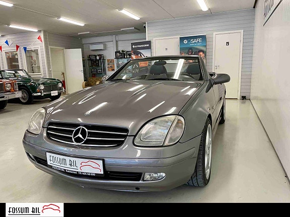 Mercedes-Benz SLK230 11 of 30