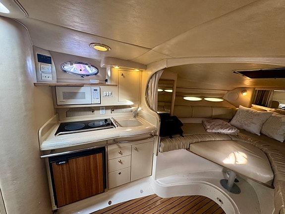 Sea Ray Sundancer 290 13 of 30