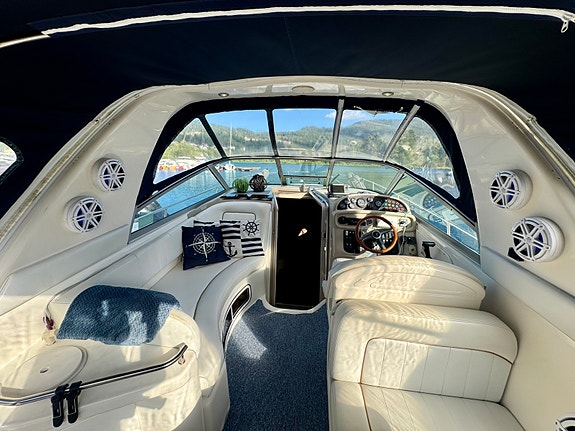 Sea Ray Sundancer 290 11 of 30
