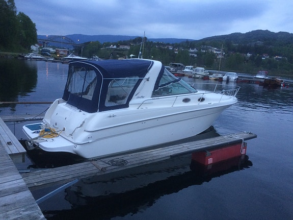 Sea Ray Sundancer 290 2 of 30