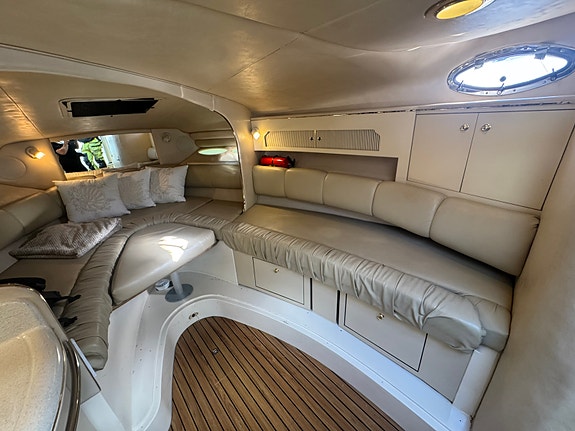 Sea Ray Sundancer 290 12 of 30