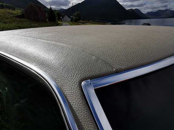 Ford LTD 6 of 30