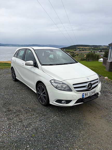Mercedes-Benz B180 6 of 19