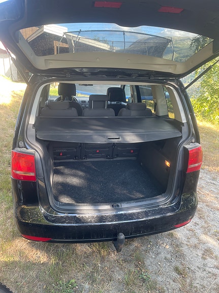 Volkswagen Touran 10 of 12
