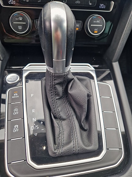 Volkswagen Passat 26 of 27