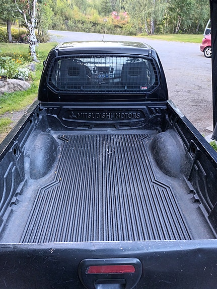Mitsubishi L200 7 of 10
