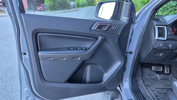 Ford Ranger Raptor 27 of 30