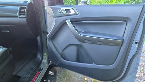 Ford Ranger Raptor 26 of 30