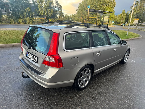 Volvo V70 5 of 20