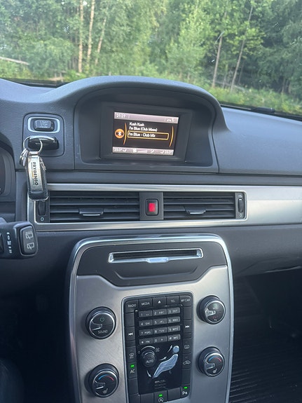 Volvo V70 10 of 20