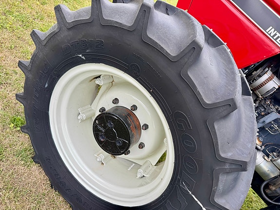 CASE IH 885 XL Inkl snøfreser, kjettinger. 7 of 15