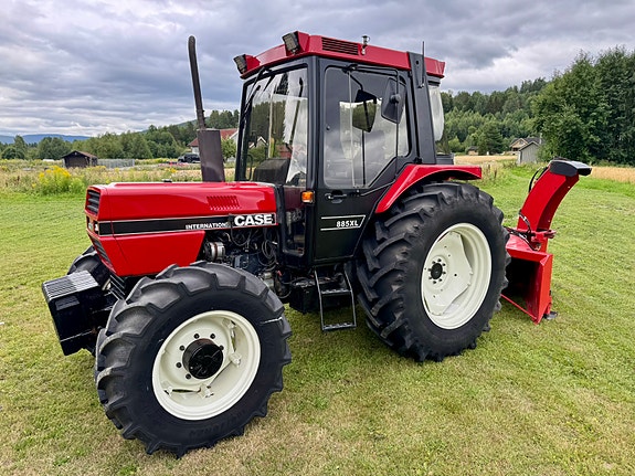 CASE IH 885 XL Inkl snøfreser, kjettinger. 3 of 15