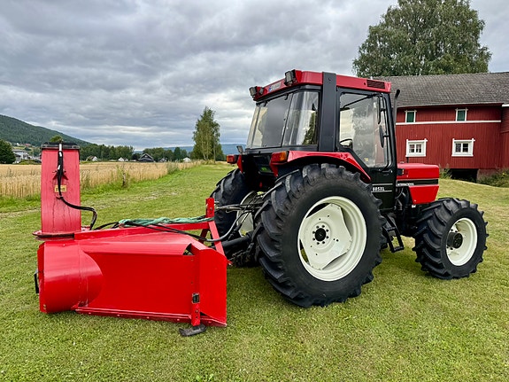 CASE IH 885 XL Inkl snøfreser, kjettinger. 4 of 15