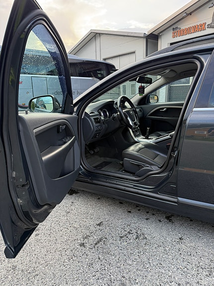 Volvo V70 12 of 21