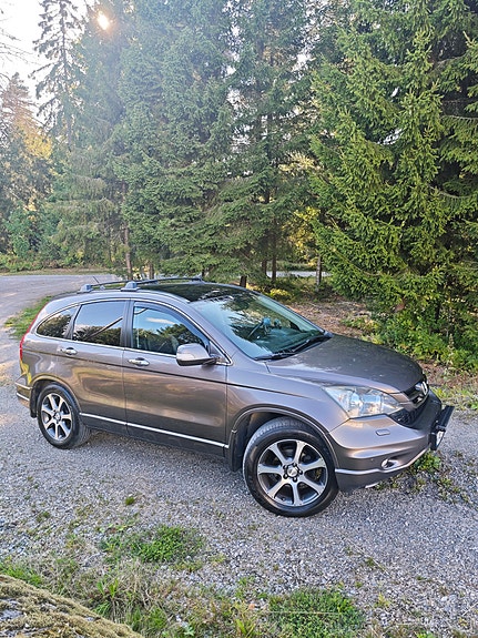 Honda CR-V 2 of 9