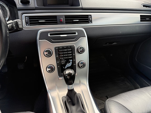 Volvo V70 28 of 30