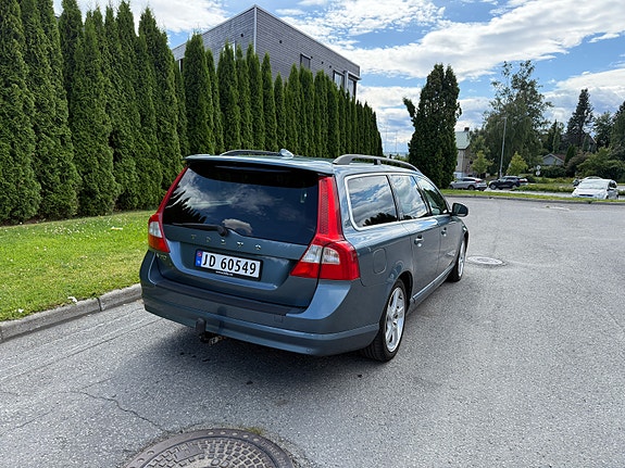 Volvo V70 5 of 30