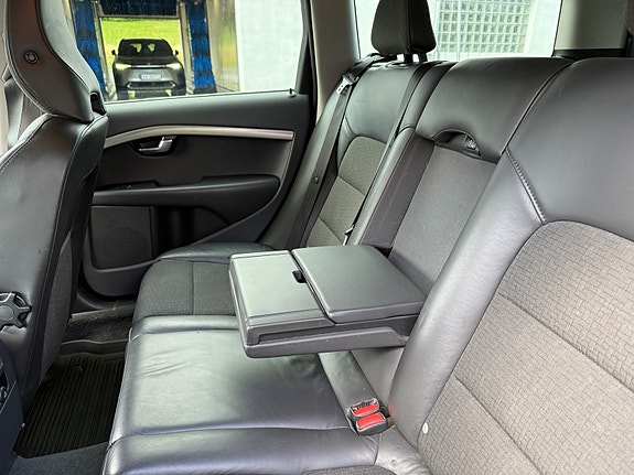 Volvo V70 20 of 30
