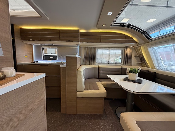 Adria Adora 613UL Alde / Enkle senger / Gulvvarme / Skinn / S 8 of 30