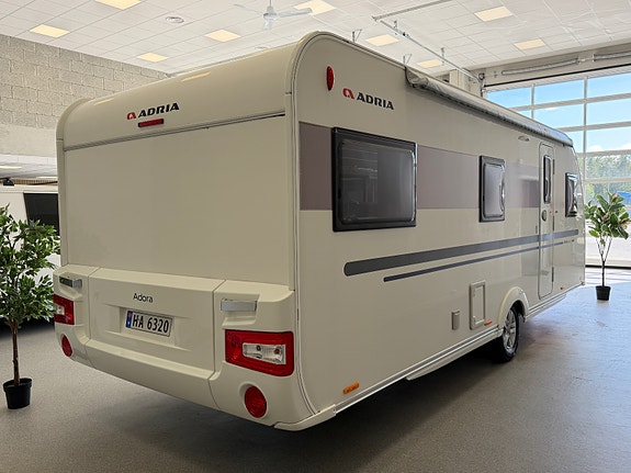 Adria Adora 613UL Alde / Enkle senger / Gulvvarme / Skinn / S 2 of 30