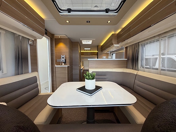 Adria Adora 613UL Alde / Enkle senger / Gulvvarme / Skinn / S 10 of 30